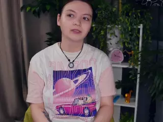 Mae's Live Sex Cam Show
