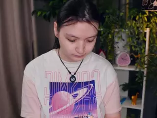 Mae's Live Sex Cam Show