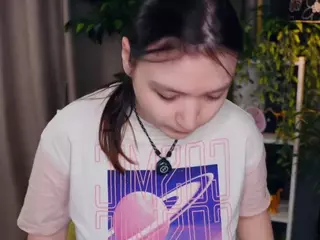 Mae's Live Sex Cam Show