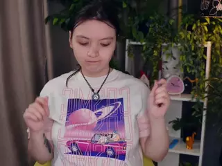 Mae's Live Sex Cam Show