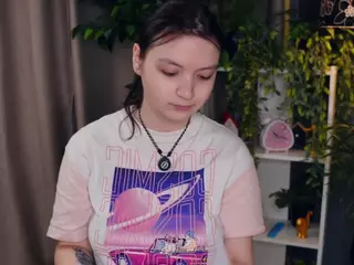Mae's Live Sex Cam Show