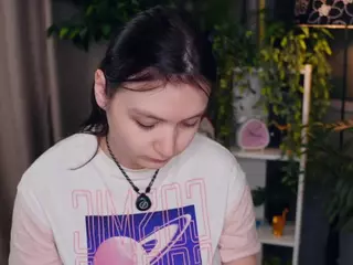 Mae's Live Sex Cam Show