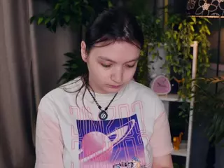 Mae's Live Sex Cam Show