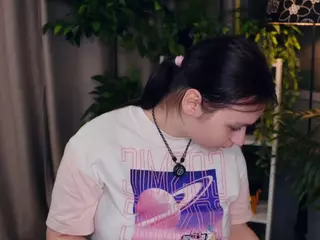 Mae's Live Sex Cam Show