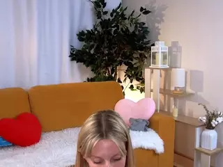 FeliceCreswell's Live Sex Cam Show