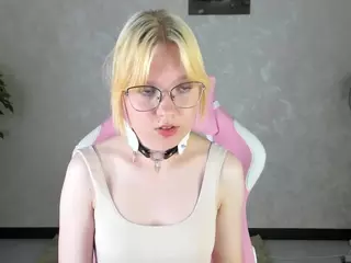 Kiss-Kr1ss's Live Sex Cam Show