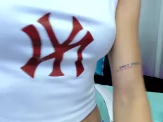 leyahh's Live Sex Cam Show