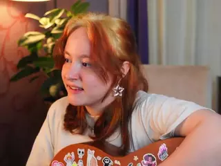 LynDollins's Live Sex Cam Show