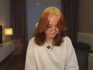 LynDollins's Live Sex Cam Show