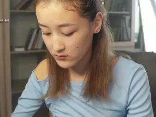 MildredCroke's Live Sex Cam Show