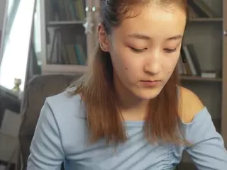 MildredCroke's Live Sex Cam Show