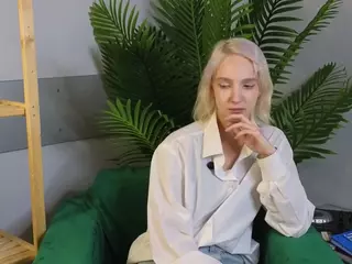 TateCovert's Live Sex Cam Show