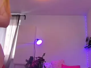 AlexaHolly's Live Sex Cam Show