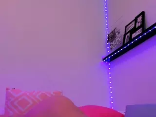 AlexaHolly's Live Sex Cam Show