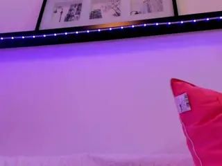 AlexaHolly's Live Sex Cam Show