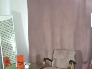 AlodieChubb's Live Sex Cam Show