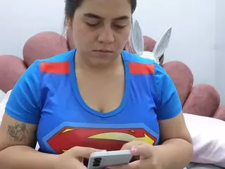 AntonellaVegaa's Live Sex Cam Show