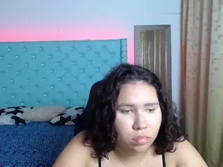 camila-curvy18's Live Sex Cam Show