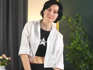CathrynArnet's Live Sex Cam Show