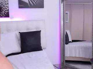 celestee-moon's Live Sex Cam Show