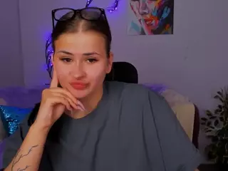 dina-4u's Live Sex Cam Show