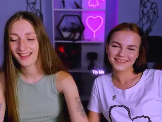 dina-4u's Live Sex Cam Show