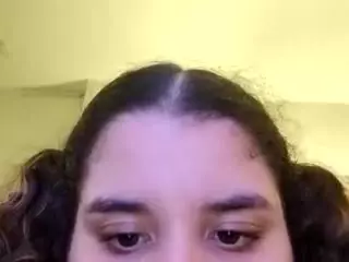 EllyGcutie's Live Sex Cam Show