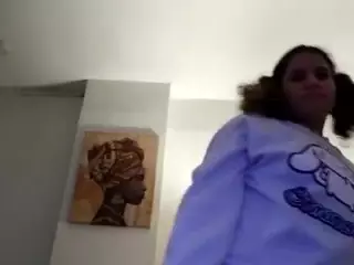 EllyGcutie's Live Sex Cam Show