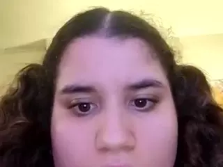 EllyGcutie's Live Sex Cam Show