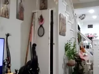 EllyGcutie's Live Sex Cam Show