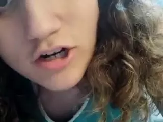 EllyGcutie's Live Sex Cam Show