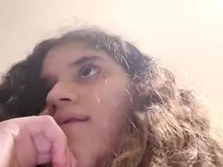 EllyGcutie's Live Sex Cam Show