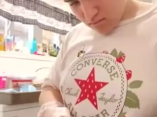 EllyGcutie's Live Sex Cam Show