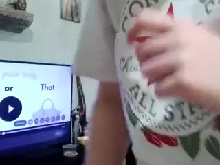 EllyGcutie's Live Sex Cam Show