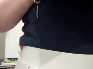 EllyGcutie's Live Sex Cam Show