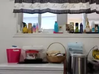 EllyGcutie's Live Sex Cam Show