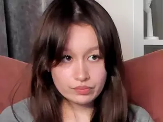 ElwynaDuell's Live Sex Cam Show