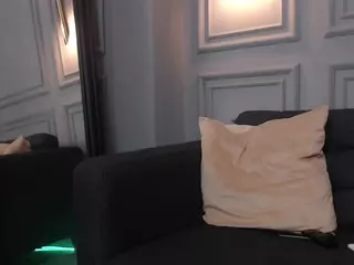 SaraViss's Live Sex Cam Show