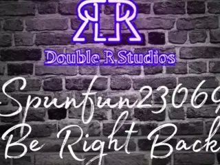 SPUNFUN23069's Live Sex Cam Show