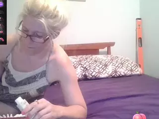 SPUNFUN23069's Live Sex Cam Show