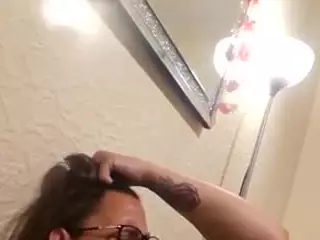 Squirts8173's Live Sex Cam Show