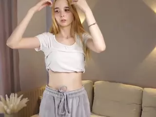 Blond-Eve's Live Sex Cam Show