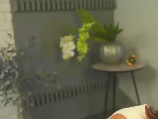 EdwinaDanbury's Live Sex Cam Show