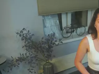 EdwinaDanbury's Live Sex Cam Show