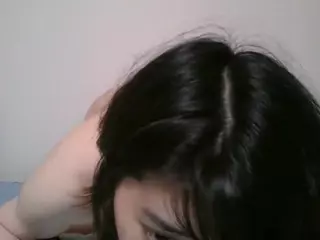 nikke-speech-impaired's Live Sex Cam Show