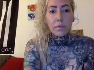 PaigeSixx's Live Sex Cam Show