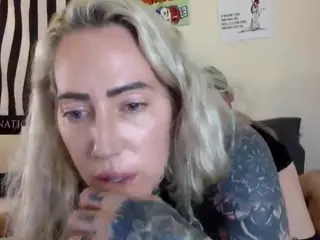 PaigeSixx's Live Sex Cam Show