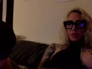 PaigeSixx's Live Sex Cam Show