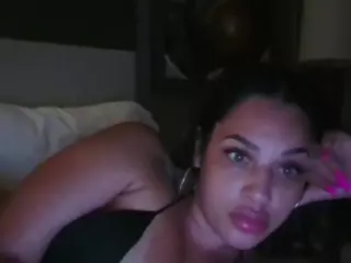 SoYummyyy's Live Sex Cam Show