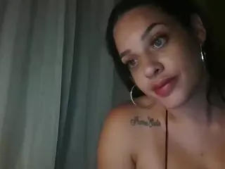 SoYummyyy's Live Sex Cam Show